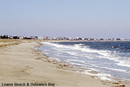 Beach & Delaware Bay at Lewes, DE, USA Beach & Delaware Bay at Lewes, DE, USA