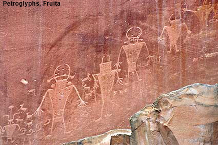  Petroglyphs, Fruita, Capitol Reef National Park, UT, USA
