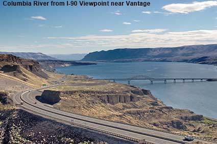  Columbia River from I-90 Viewpoint near Vantage, WA, USA