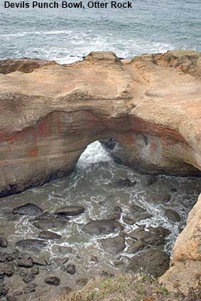  Devils Punch Bowl, Otter Rock, OR, USA