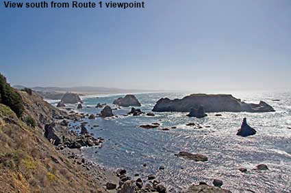  View south from Route 1 viewpoint, CA, USA