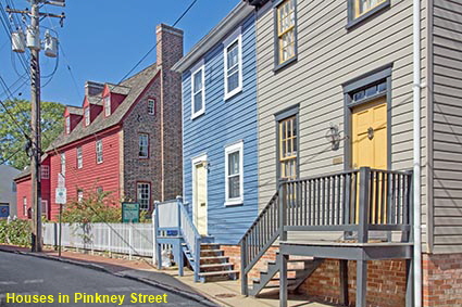 Houses in Pinkney Street, Anapolis, MD, USA Houses in Pinkney Street, Anapolis, MD, USA